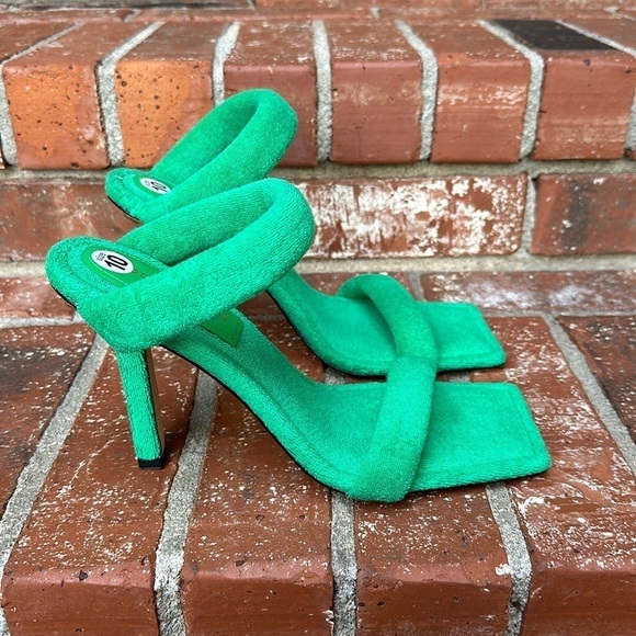 Good American Women's Terry Slip On Green & Gold High Heel Sandals Size 10 - Picture 1 of 8